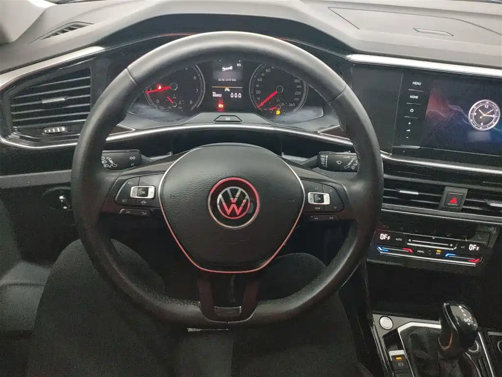 Tayron 330 TSI 2 WD Luxury Connected