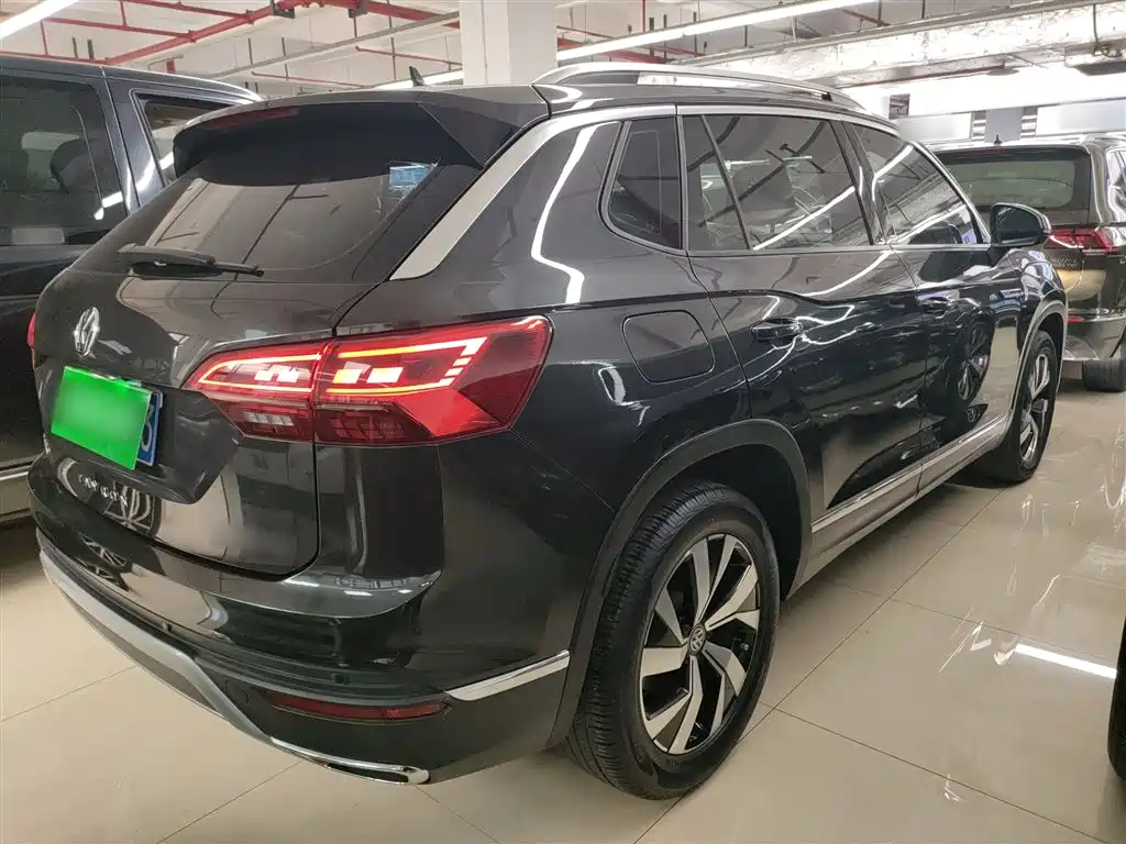Tayron 330 TSI 2 WD Luxury Connected