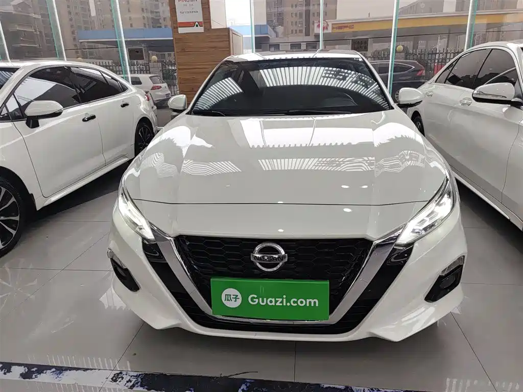 Teana 2.0 L XL Comfort