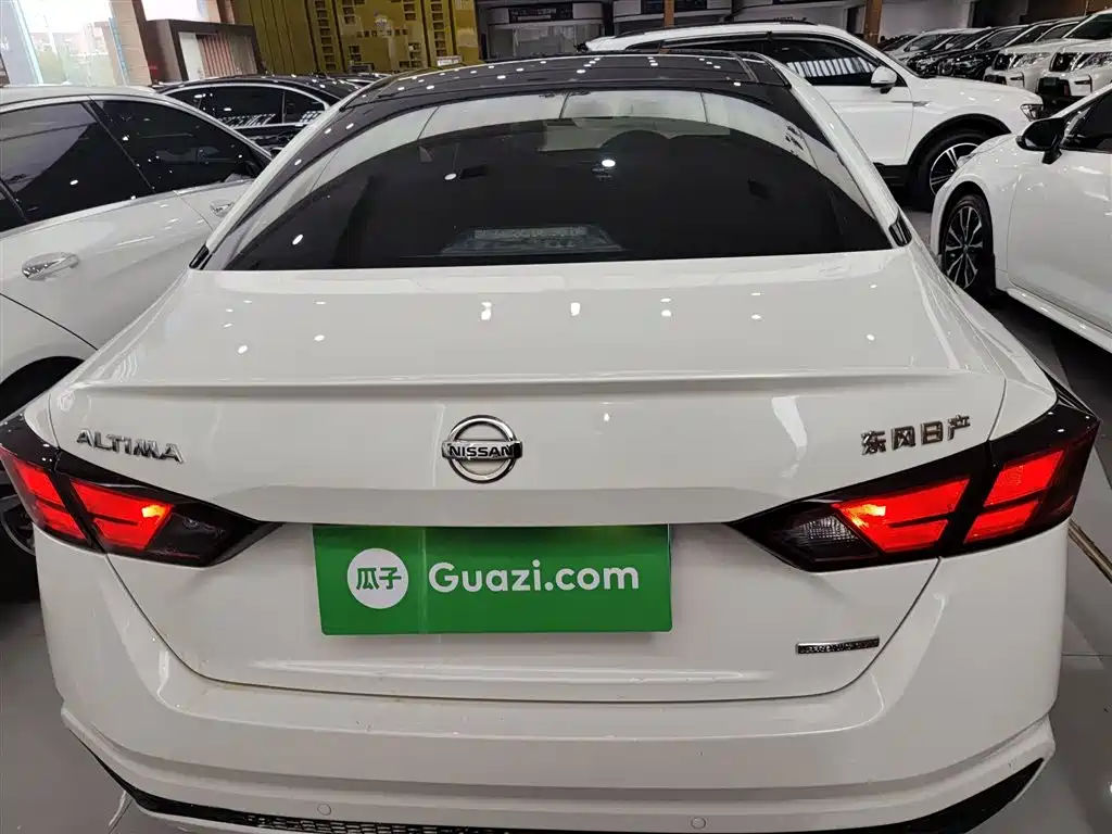 Teana 2.0 L XL Comfort