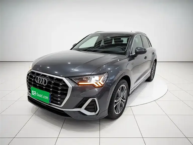 Audi Q3 40 TFSI Fashion Dynamic