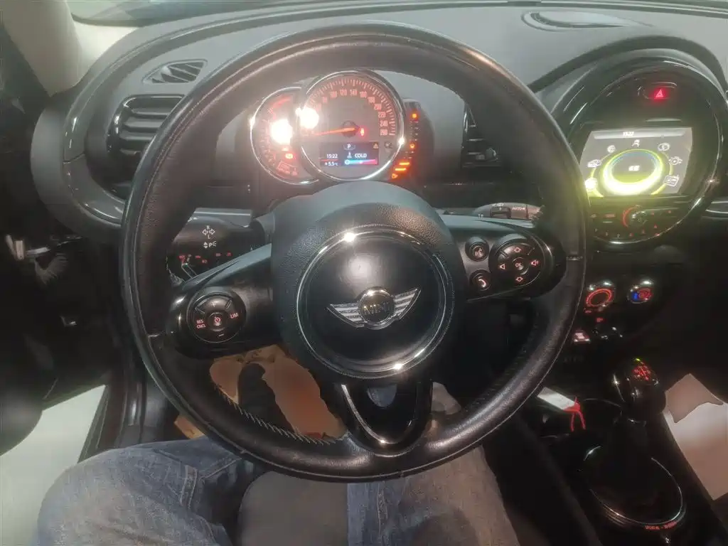 MINI CLUBMAN 1.5 T COOPER