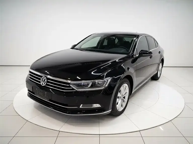 Volkswagen Magotan 330 TSI DSG Luxury