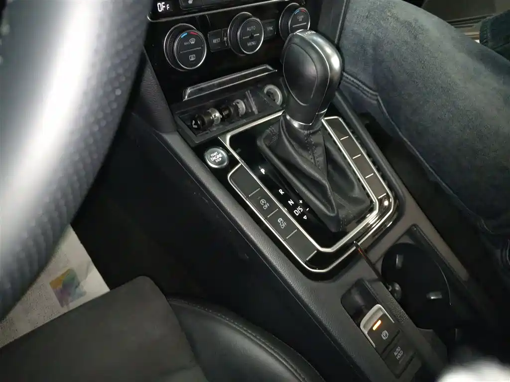 Magotan 330 TSI DSG Luxury