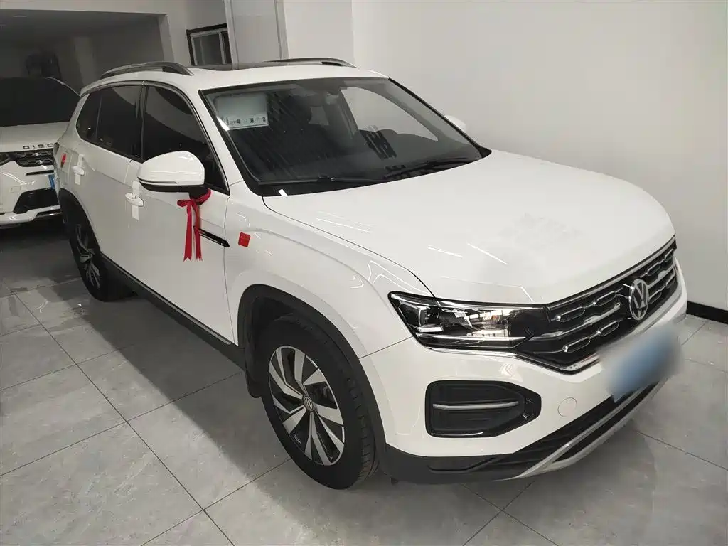 Tayron 330 TSI 2 WD Luxury Connected