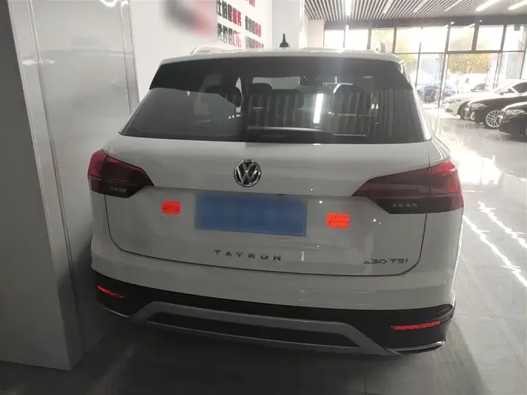 Volkswagen Tayron 330 TSI 2 WD Luxury Connected