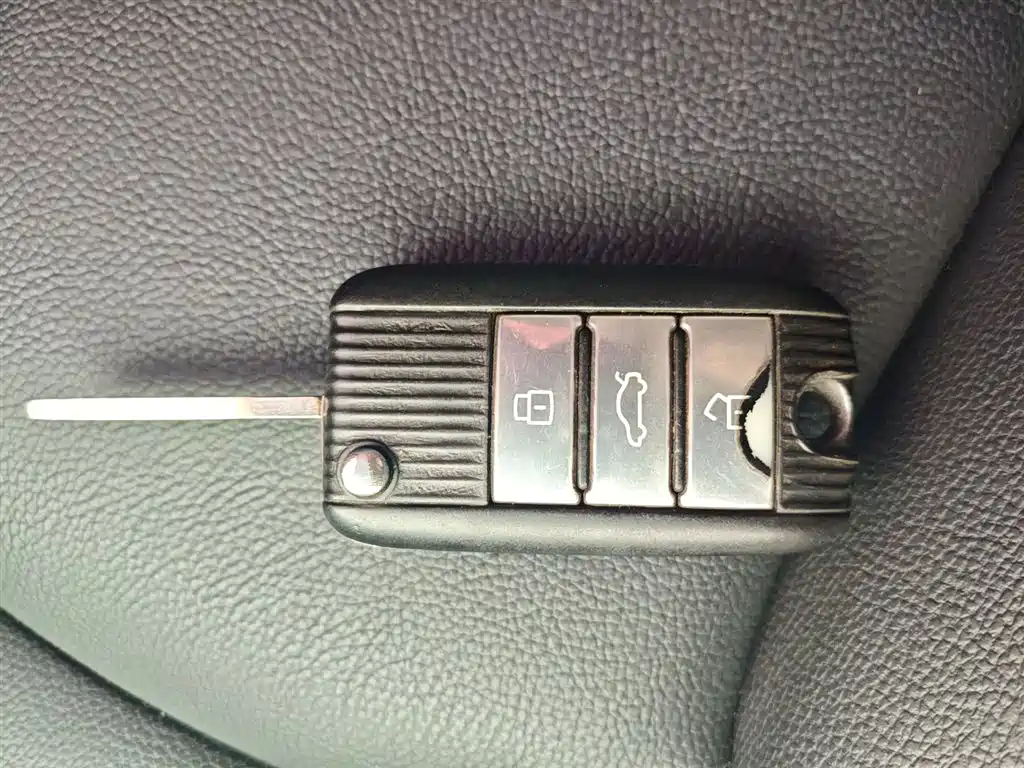 Roewe RX3 荣威RX3 2018款 1.6 L 手动旗舰版