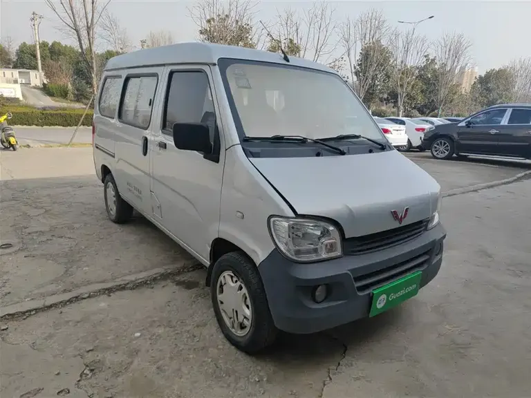 Wuling Zhiguang 1.2 L Utility LSI