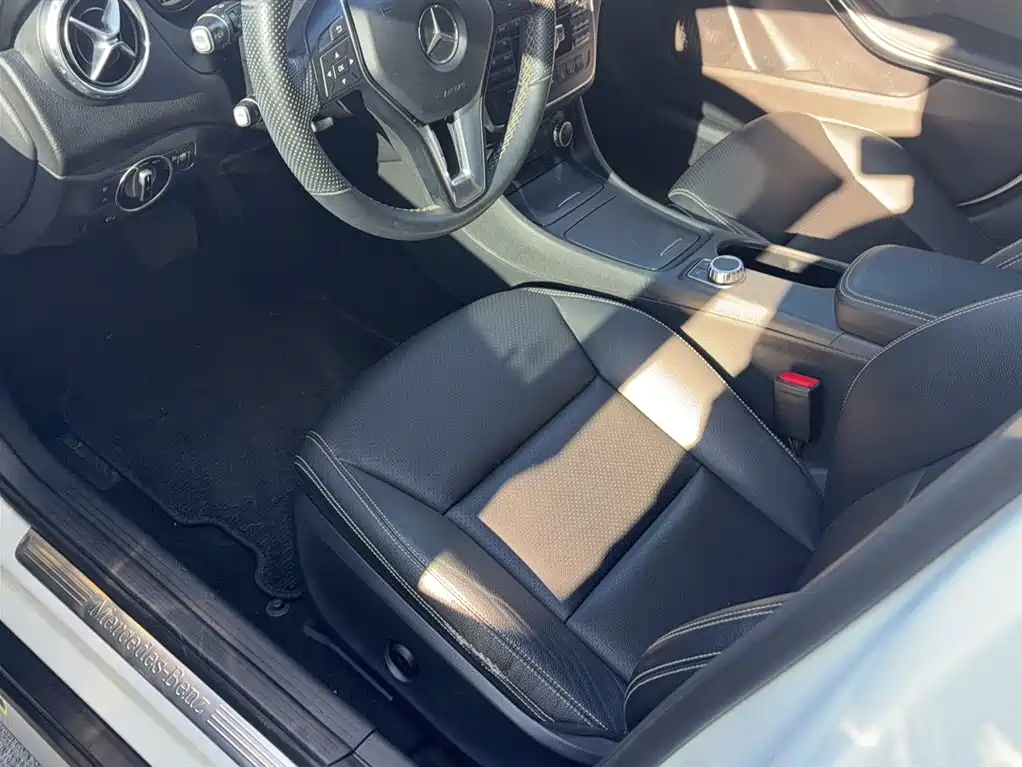 Mercedes-Benz GLA GLA 200 Dynamic