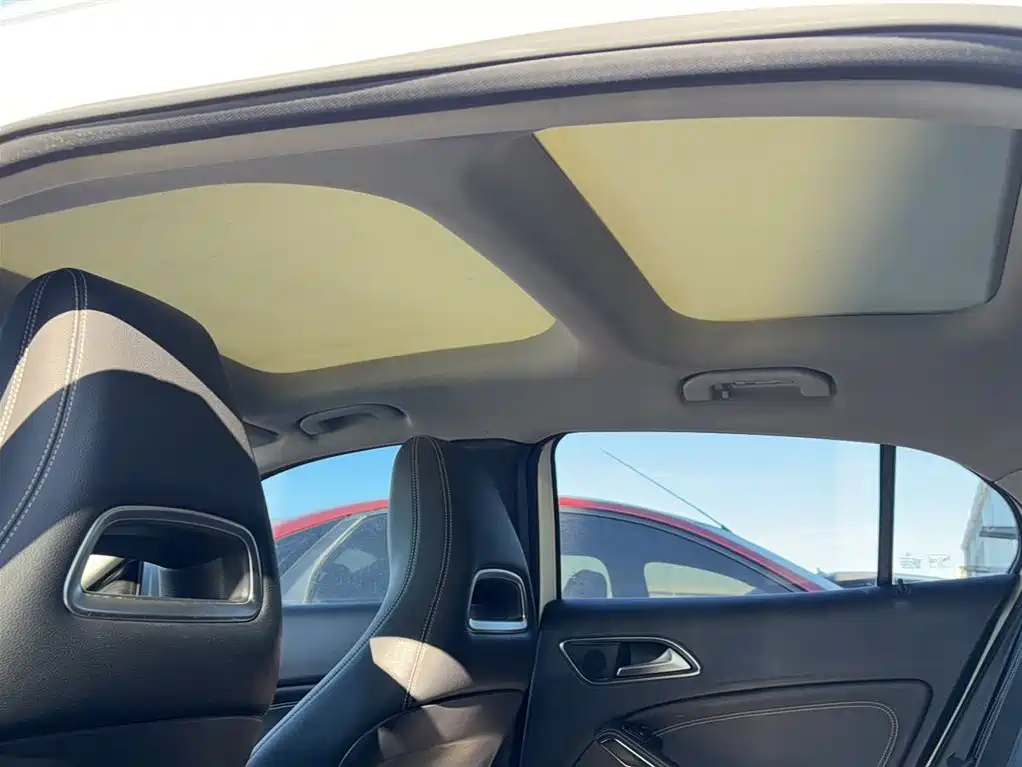 Mercedes-Benz GLA GLA 200 Dynamic