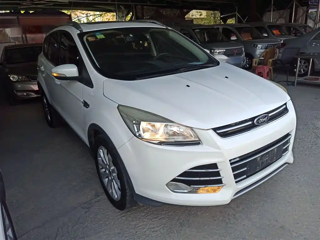 Kuga 1.5 L GTDi 2 WD Style
