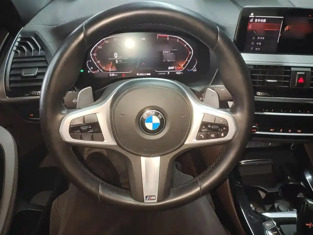 BMW X4 xDrive25 i M Sport Package