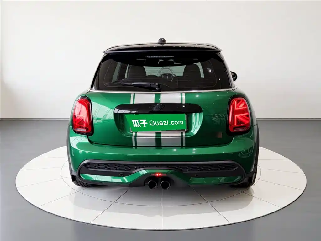 MINI 2.0 T COOPER S Artist