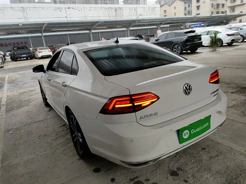 Lamando Facelift 280 TSI DSG Comfort