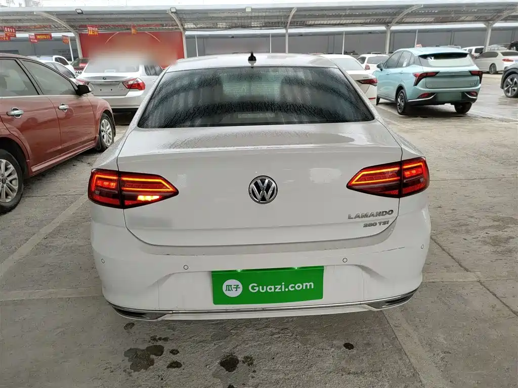 Lamando Facelift 280 TSI DSG Comfort
