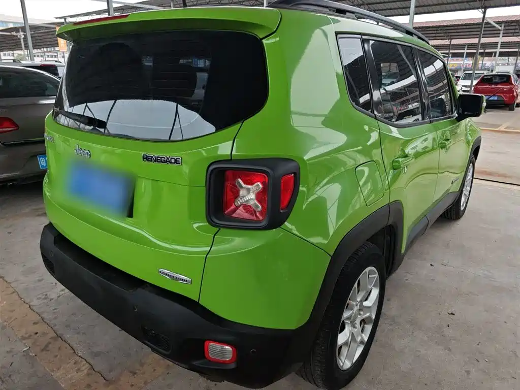 Renegade Connected Large Screen 180 T Auto High Energy