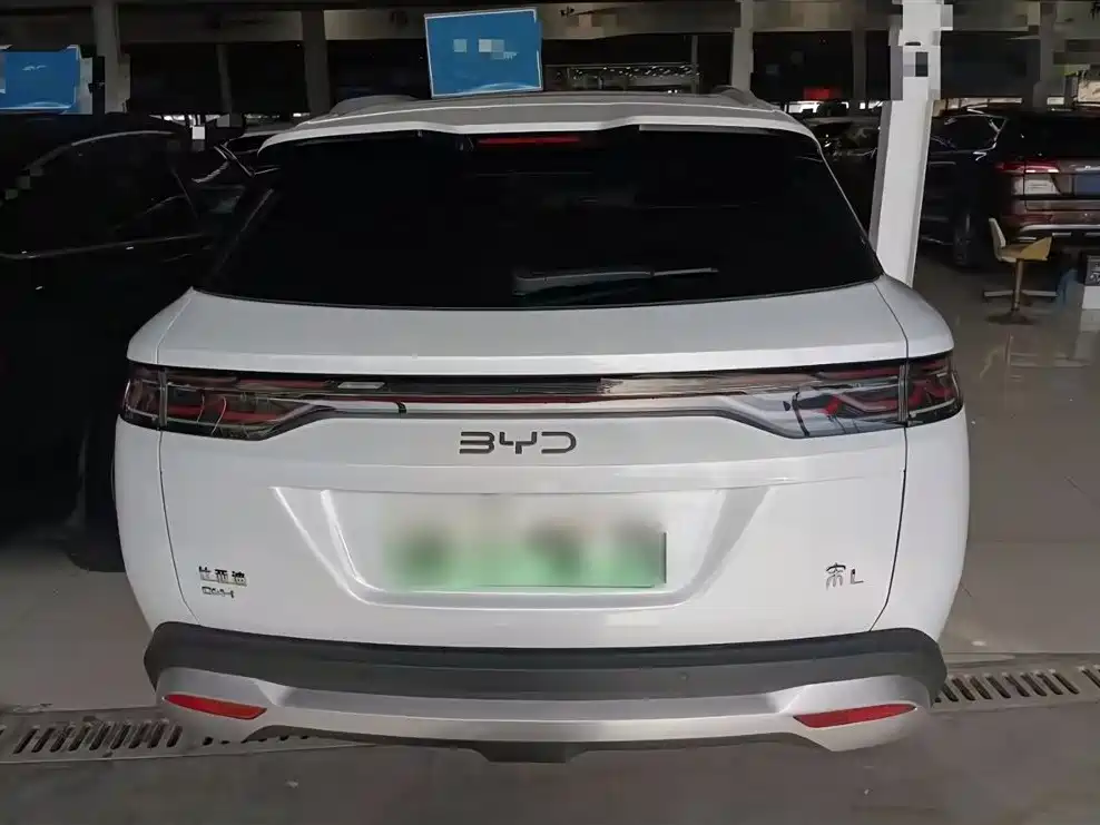 Song L DM-i 112 km Transcend