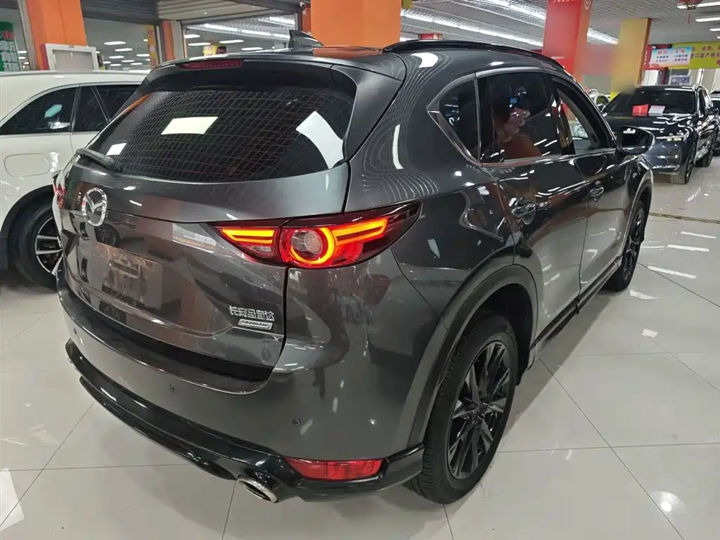 Mazda CX-5 2.5 L Auto 2 WD Black Knight