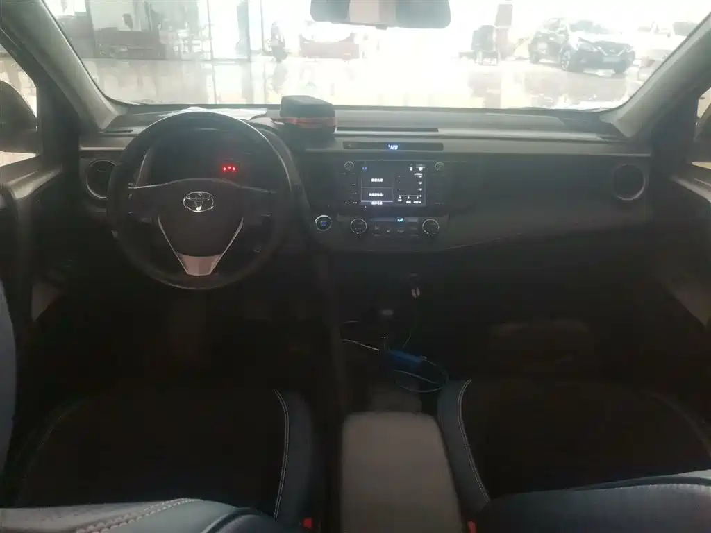 RAV4 2.0 L CVT 2 WD Style CN-V