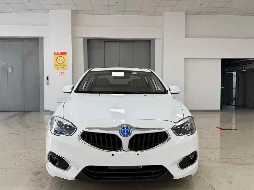 Brilliance H530 中华H530 2014款 1.5 T 手动舒适型