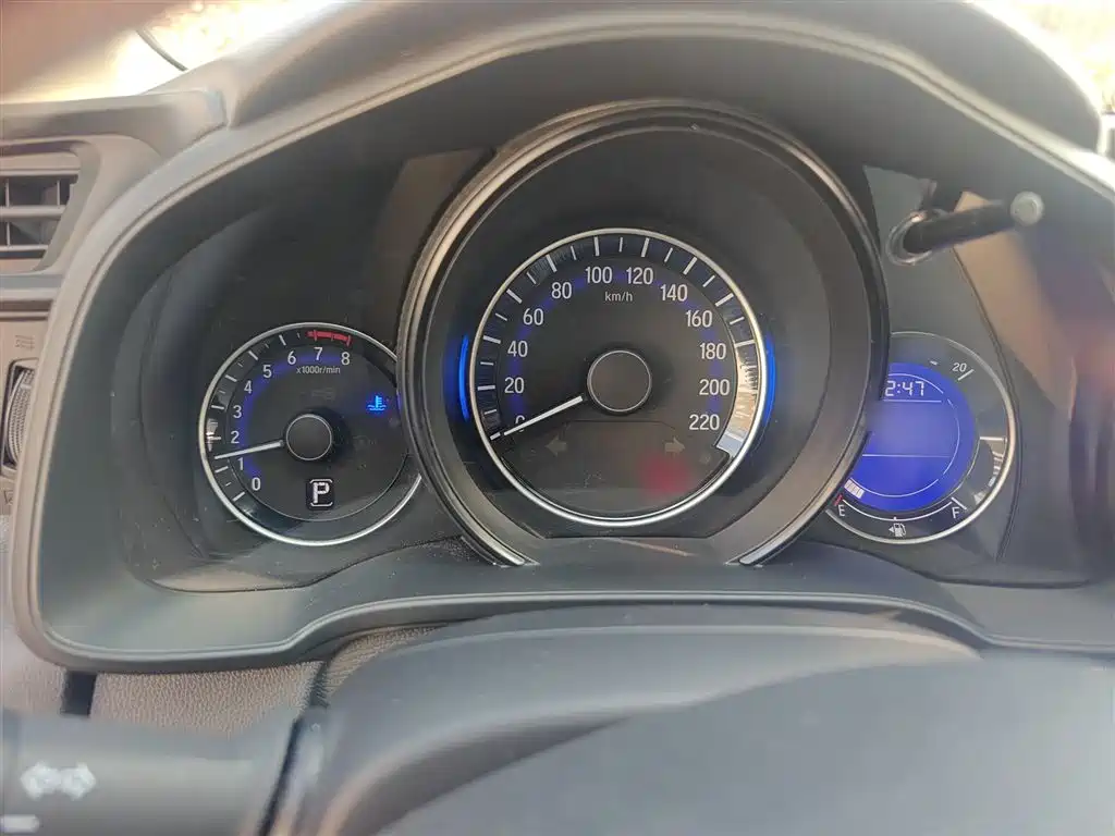 Fit 1.5 L LXS CVT Comfort Sunroof
