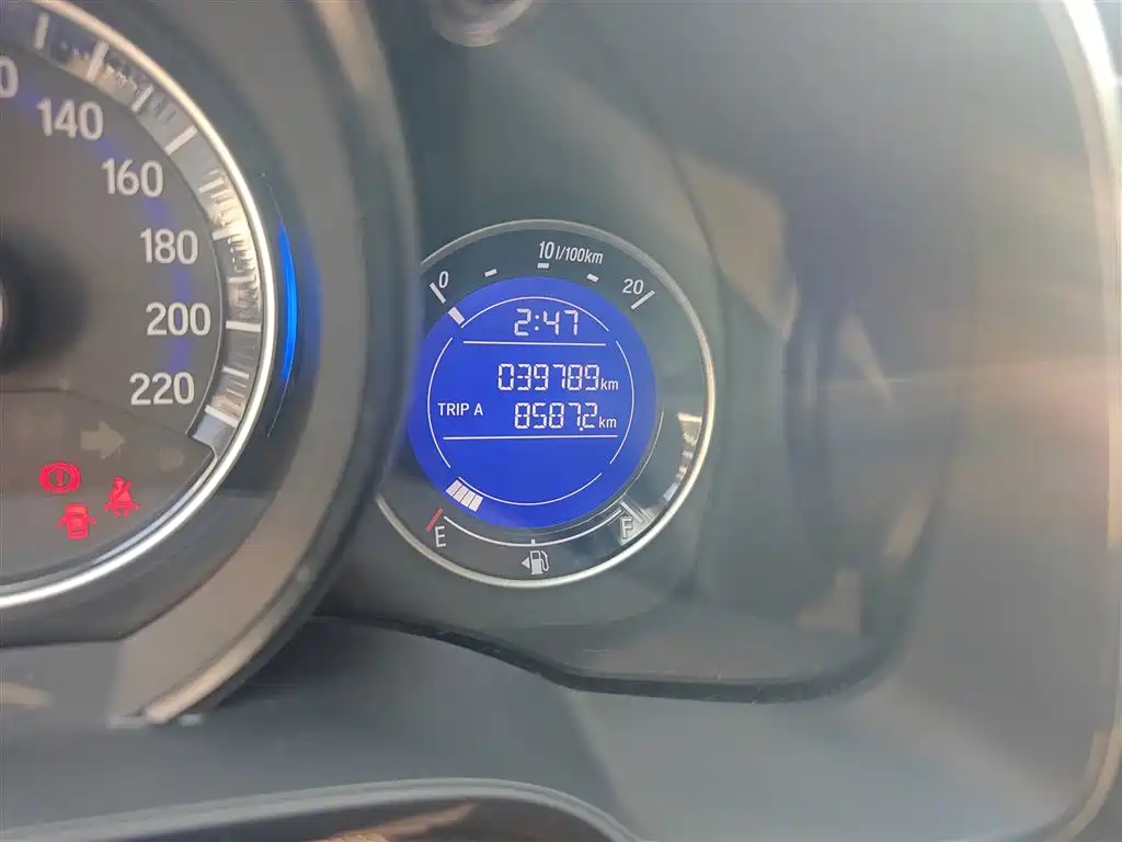Fit 1.5 L LXS CVT Comfort Sunroof