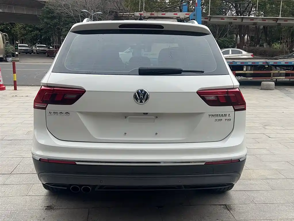 Tiguan L 330 TSI Auto 2 WD Smart Motion Luxury CN-V