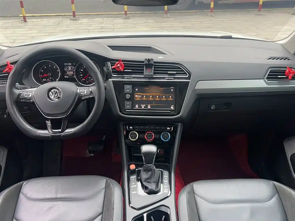 Tiguan L 330 TSI Auto 2 WD Smart Motion Luxury CN-V
