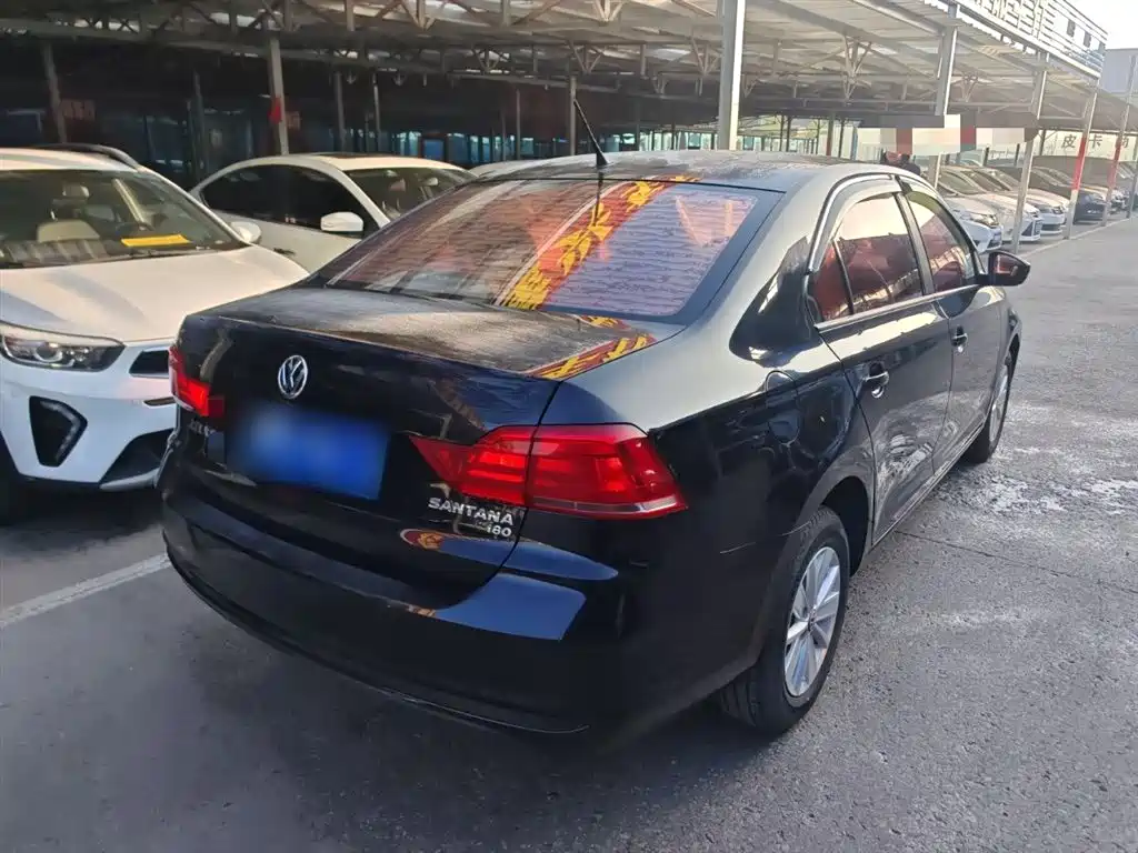 Santana 1.6 L Manual Style