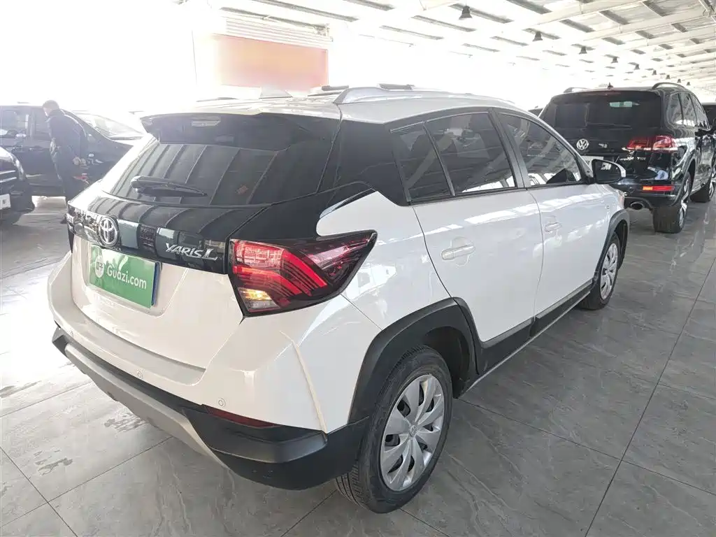 YARiS L Zhixuan Zhixuan X 1.5 L CVT Leading
