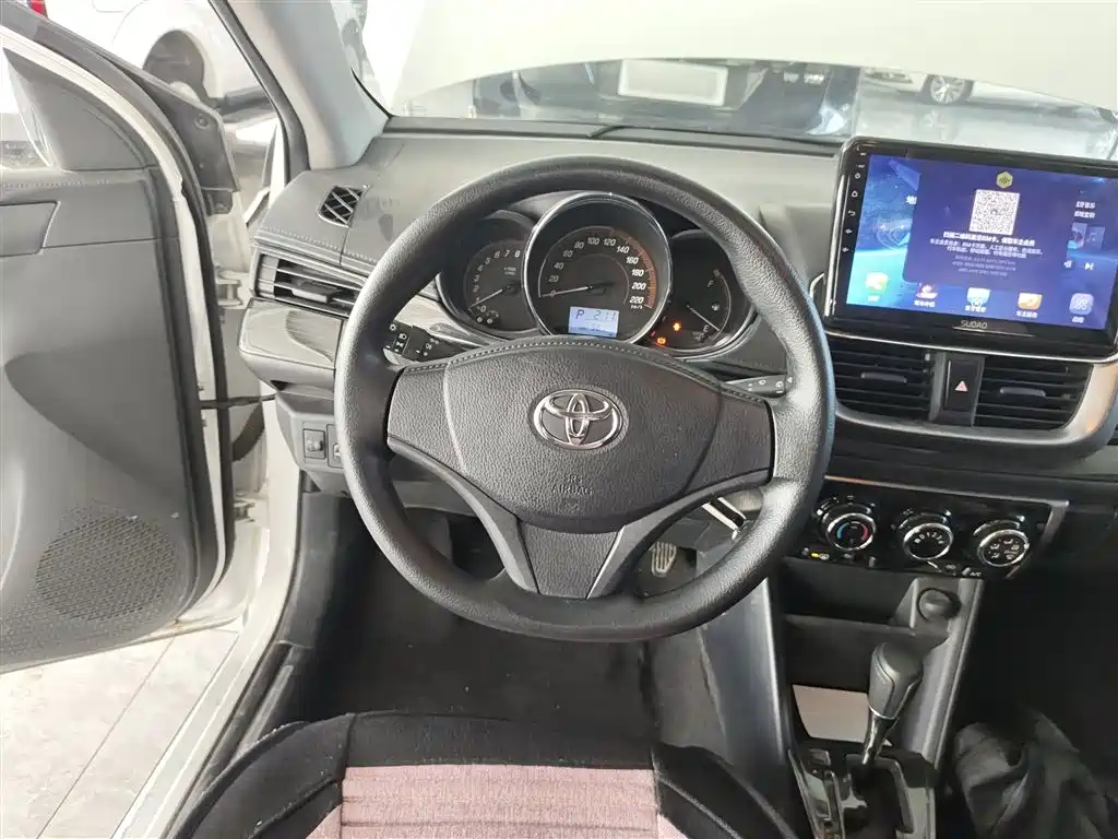 YARiS L Zhixuan Zhixuan X 1.5 L CVT Leading