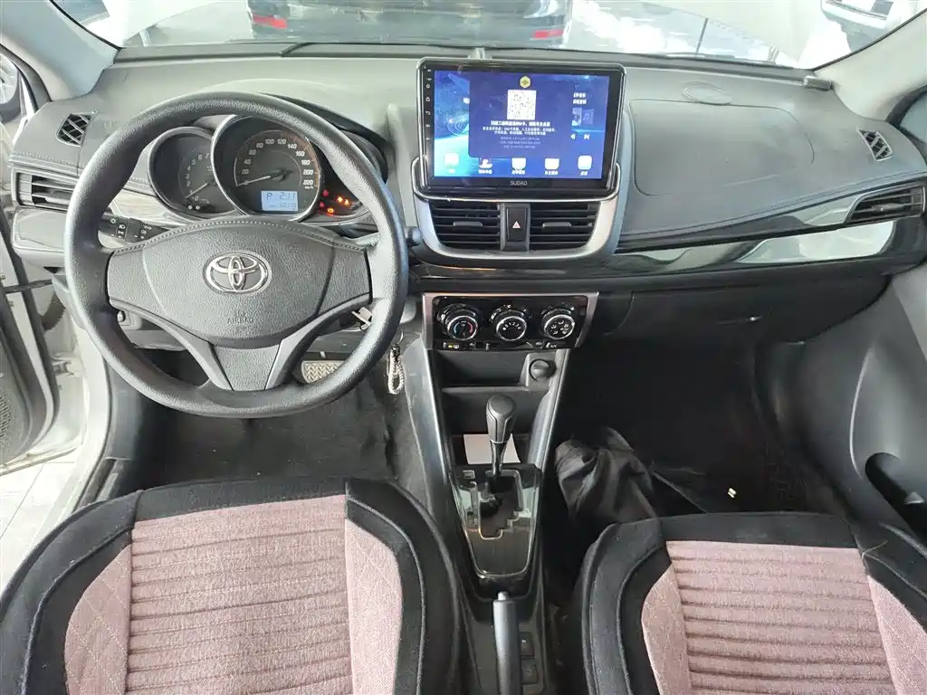 YARiS L Zhixuan Zhixuan X 1.5 L CVT Leading