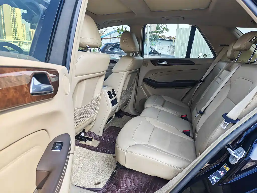 Mercedes-Benz M-Class ML 400 4 MATIC Dynamic