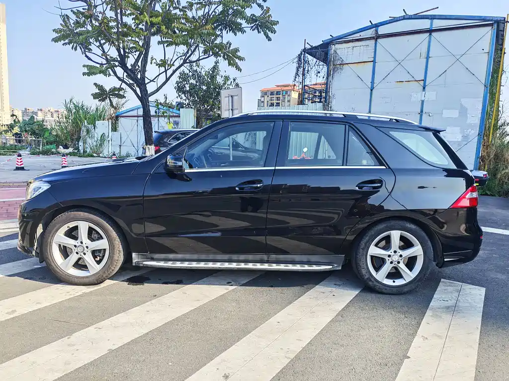 Mercedes-Benz M-Class ML 400 4 MATIC Dynamic