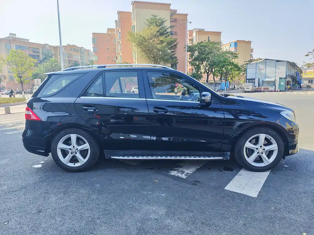 Mercedes-Benz M-Class ML 400 4 MATIC Dynamic