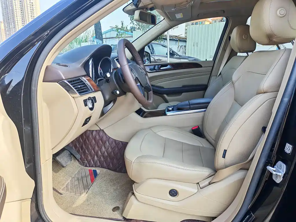 Mercedes-Benz M-Class ML 400 4 MATIC Dynamic