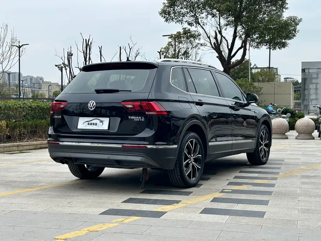 Tiguan L Facelift 330 TSI Auto 2 WD Smart Motion Luxury CN-VI