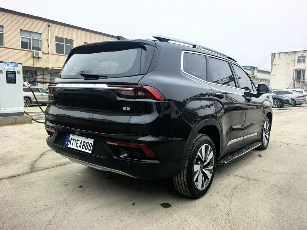 Haoyue 1.8 TD DCT Luxury 7-seat