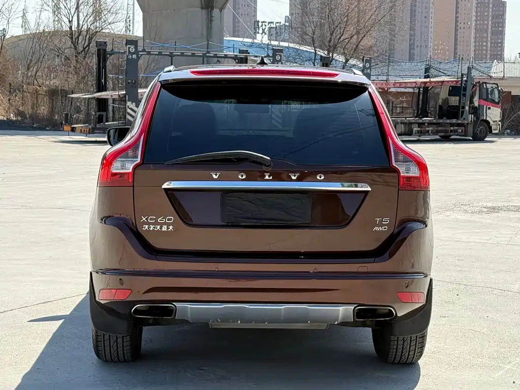 Volvo XC60 T5 AWD Smart Vision