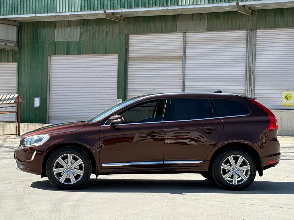 Volvo XC60 T5 AWD Smart Vision