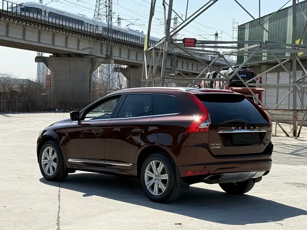 Volvo XC60 T5 AWD Smart Vision