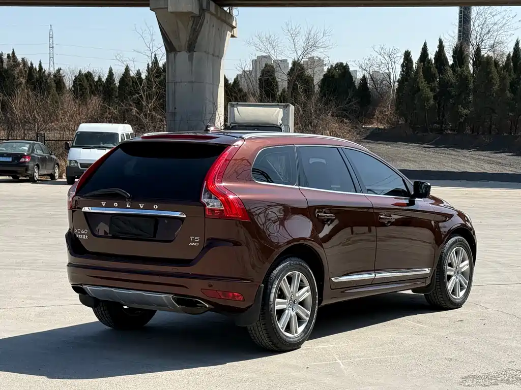 Volvo XC60 T5 AWD Smart Vision