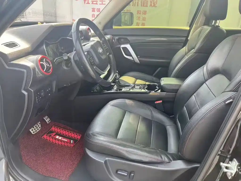 Beijing Offroad BJ20 1.5 T CVT Luxury