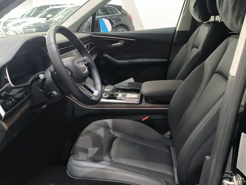 Audi Q7 45 TFSI quattro S line Sport
