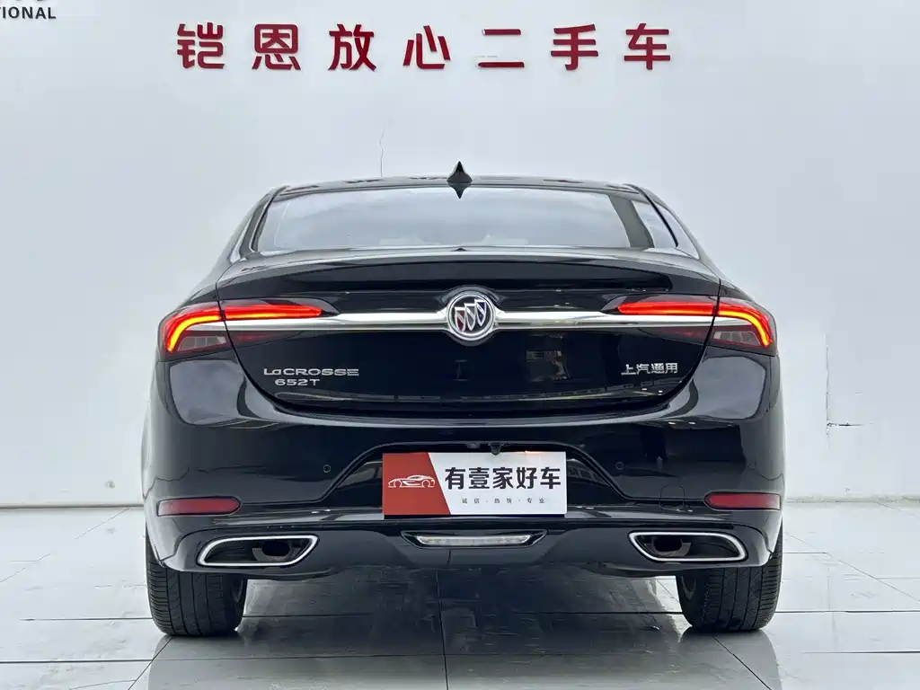 LaCrosse 652 T Luxury