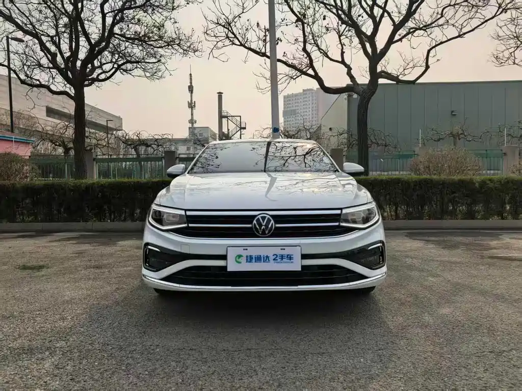Bora 200 TSI DSG Joy Travel PRO