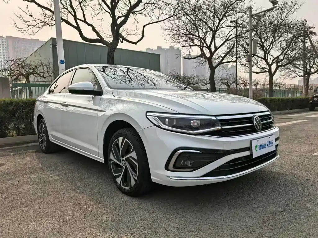 Bora 200 TSI DSG Joy Travel PRO