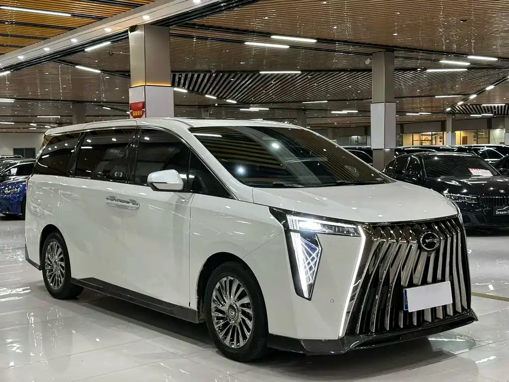 GAC Trumpchi M8 Grandmaster Series 400 T Flagship