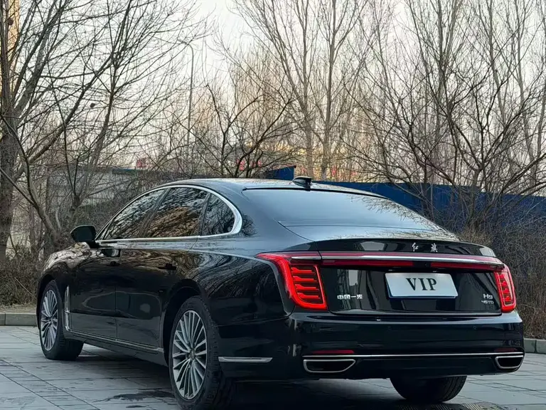 Hongqi H9 2.0 T Connected Flagship Enjoyment