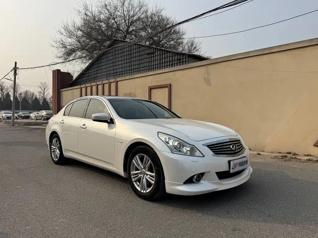 Infiniti G Series G25 Sedan Luxury Sport